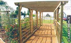 Une pergola en pin des Landes